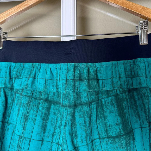 Rare color LULULEMON Large Drawstring Athletic Workout Unlined Swim Shorts - Picture 7 of 9